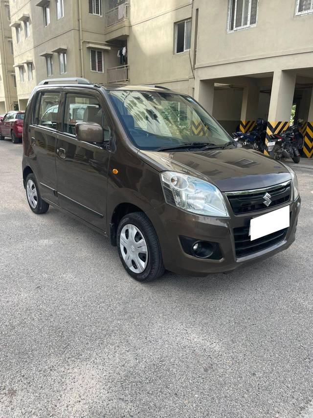 https://images10.gaadi.com/usedcar_image/4615906/original/processed_17406115dc3f582cc47fd12bee4d098b.jpg?imwidth=6400