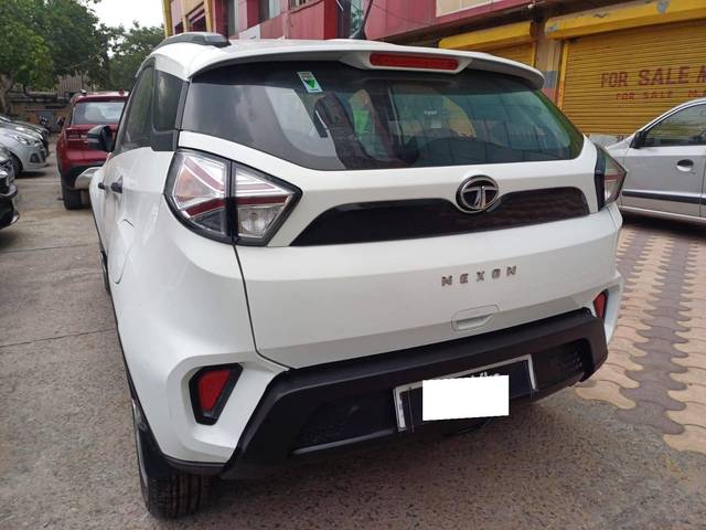 https://images10.gaadi.com/usedcar_image/4615931/original/processed_abe43e6d0c74dcedd303d76d79dfea8c.jpg?imwidth=6402