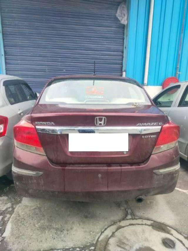https://images10.gaadi.com/usedcar_image/4615958/original/processed_ec7bb055-ae93-4d79-a528-1f262878bd7e.jpeg?imwidth=6401