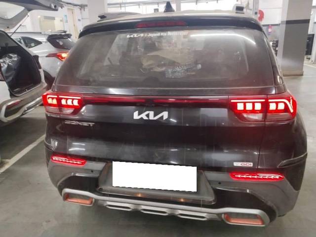 https://images10.gaadi.com/usedcar_image/4615982/original/processed_1613359a-0171-4252-9bd7-53aee71e8234.jpeg?imwidth=6402