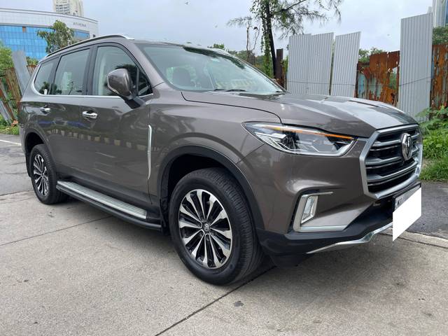 https://images10.gaadi.com/usedcar_image/4615989/original/processed_a6cb9ba8b1bb2549c90691d1f921fd8f.jpg?imwidth=6400