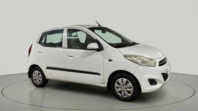 https://images10.gaadi.com/usedcar_image/4616000/original/c64020f203b34e4cd003307b1ca5aedf.jpg?imwidth=6400