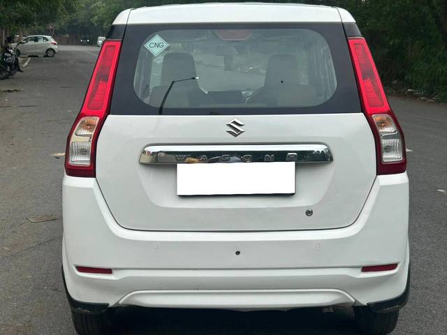 https://images10.gaadi.com/usedcar_image/4616004/original/processed_1c681790cd0d4b14dd654d2d13861222.jpg?imwidth=6401