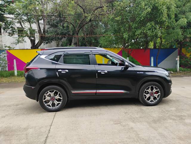 https://images10.gaadi.com/usedcar_image/4616024/original/processed_46d3bb2dd9e37b735299e4cb28a23f8a.jpg?imwidth=6401