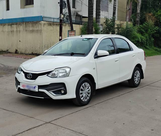https://images10.gaadi.com/usedcar_image/4616079/original/processed_47ae2203ff276d13b47071a07efef4b9.jpg?imwidth=6400