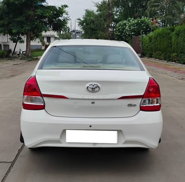 https://images10.gaadi.com/usedcar_image/4616079/original/processed_b893599c6a7ee2c902b40fca95c8dab8.jpg?imwidth=6401