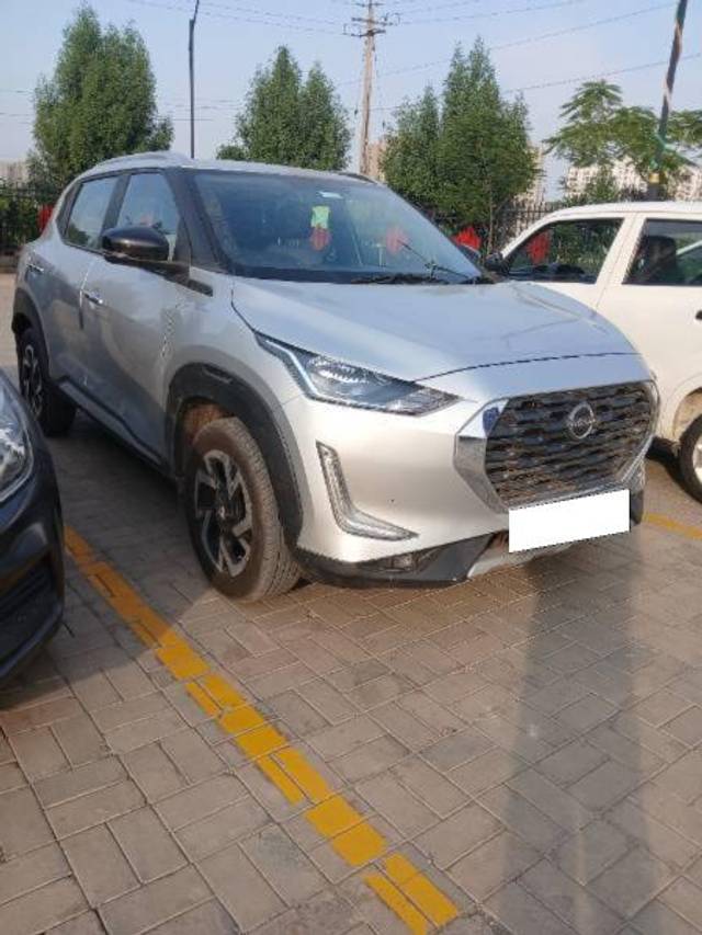 https://images10.gaadi.com/usedcar_image/4616085/original/processed_042eb4ba-6507-4b2c-abcc-56839205ef08.jpg?imwidth=6400