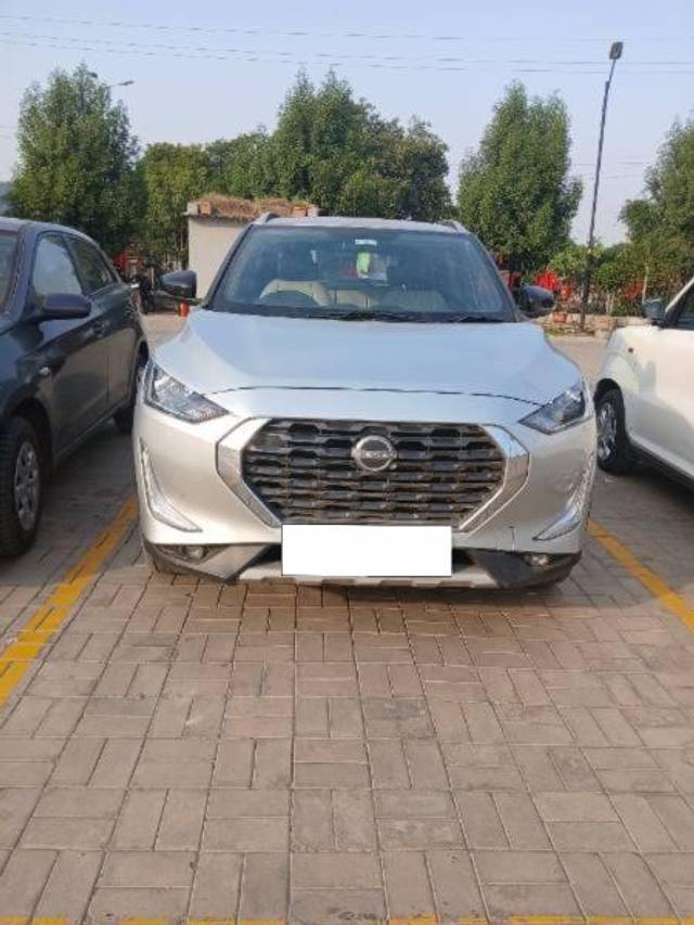 https://images10.gaadi.com/usedcar_image/4616085/original/processed_2665d799-7e1d-4357-a7da-e5d9ad1057f5.jpg?imwidth=6401