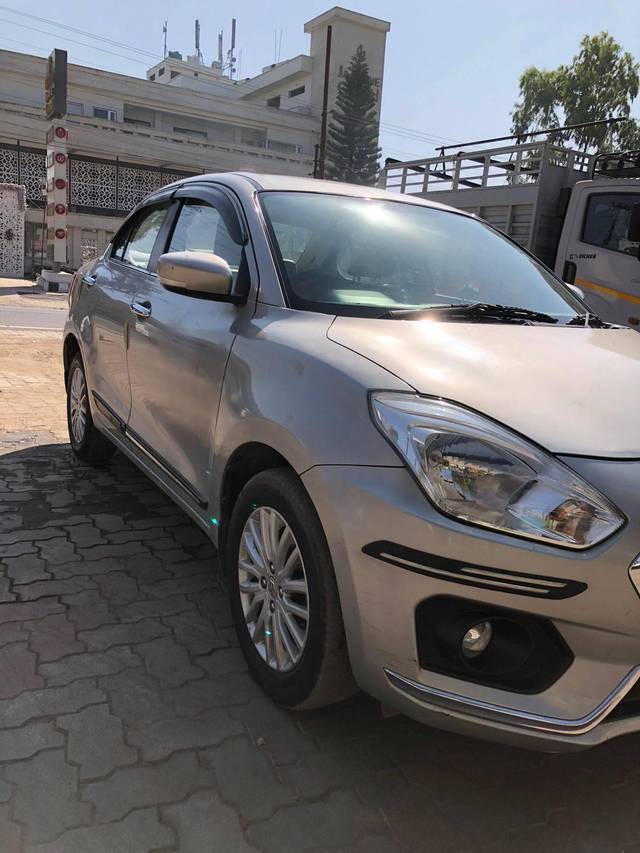 https://images10.gaadi.com/usedcar_image/4616089/original/processed_b3ca191244398a9b4cf5d3c5c634aac8.jpg?imwidth=6402