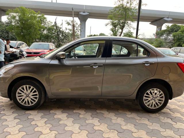 https://images10.gaadi.com/usedcar_image/4616090/original/c7fb37ae53e5d58e64ee029e89e93755.jpg?imwidth=6402