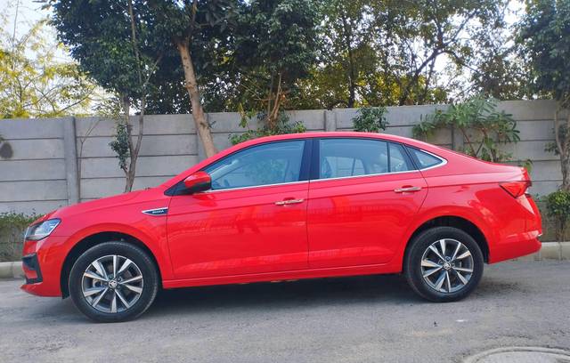 https://images10.gaadi.com/usedcar_image/4616095/original/processed_0e7418d88ef22335496bb3822d2bbf4c.jpg?imwidth=6402