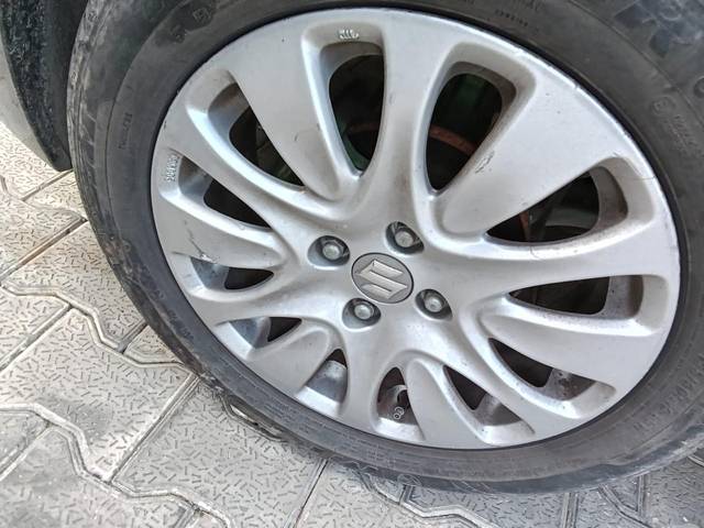 https://images10.gaadi.com/usedcar_image/4616107/original/a7ffa142f4cdb576c06309d71a23beea.jpg?imwidth=6402
