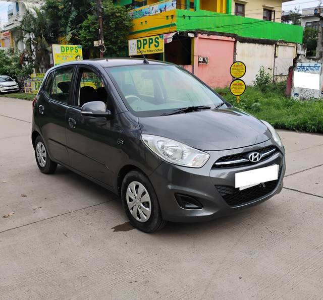 https://images10.gaadi.com/usedcar_image/4616120/original/processed_1242f7216cfb3a36b0d1c006867c064e.jpg?imwidth=6400