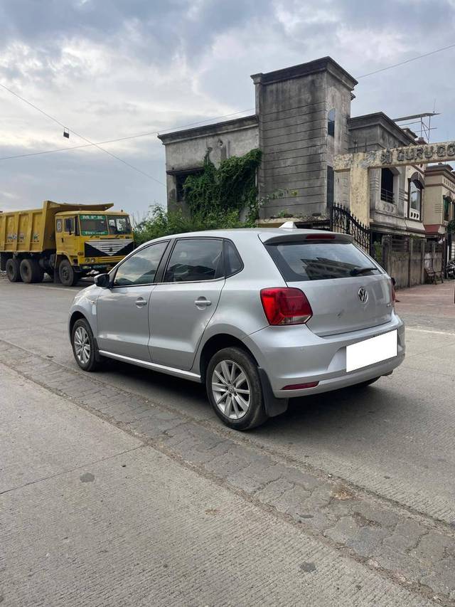 https://images10.gaadi.com/usedcar_image/4616122/original/processed_33ada4d13311138b46dfda23257b8cba.jpg?imwidth=6402