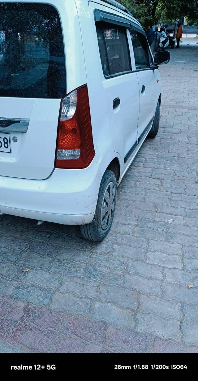 https://images10.gaadi.com/usedcar_image/4616127/original/processed_a3f74fd724452a7d08cdc135ea71eca3.jpg?imwidth=6401