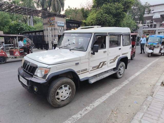 https://images10.gaadi.com/usedcar_image/4616131/original/processed_3f0d9ed9302aedee54bed17711f2278b.jpg?imwidth=6402