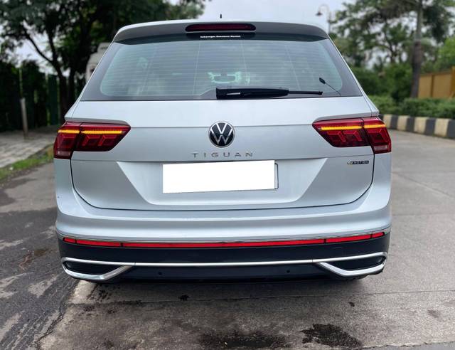 https://images10.gaadi.com/usedcar_image/4616132/original/processed_ab6ceb684a83ed5bd0639647b2c47493.jpg?imwidth=6402