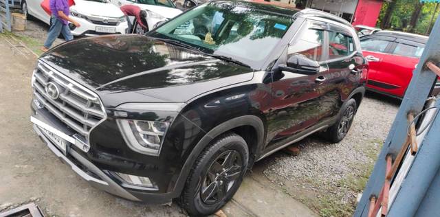 https://images10.gaadi.com/usedcar_image/4616135/original/processed_01e8769b6464244eabeb1b61f5255d1f.jpg?imwidth=6400