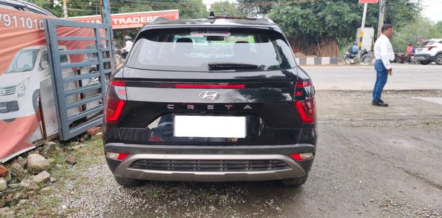 https://images10.gaadi.com/usedcar_image/4616135/original/processed_9559c8ff24d5cef4eb44b48843d3b898.jpg?imwidth=6402