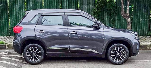 https://images10.gaadi.com/usedcar_image/4616142/original/processed_e28271f35621be5343fb68f7b2f85766.jpg?imwidth=6401