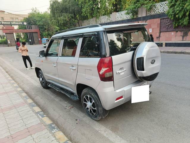 https://images10.gaadi.com/usedcar_image/4616152/original/processed_0b34c1e2241f5923326db971284b821d.jpg?imwidth=6402