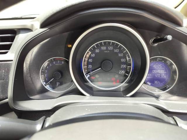 https://images10.gaadi.com/usedcar_image/4616159/original/7866ec5ada7d08ece4d8342b9ece39bf.jpeg?imwidth=6402