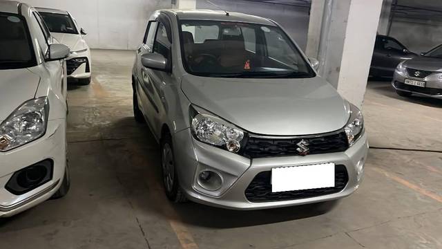 https://images10.gaadi.com/usedcar_image/4616173/original/processed_61b56645-294f-4cb6-beec-e9a296919846.jpeg?imwidth=6400