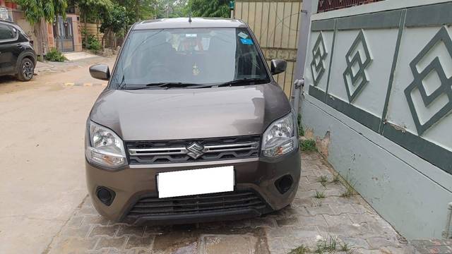 https://images10.gaadi.com/usedcar_image/4616206/original/processed_6e8f9e36-1f1a-4eeb-8bd6-c6b8bbf135d5.jpg?imwidth=6401