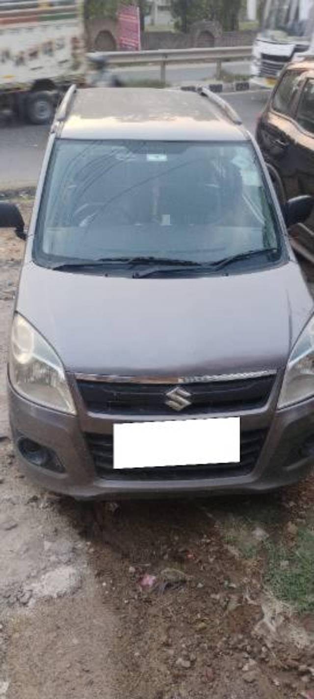 https://images10.gaadi.com/usedcar_image/4616241/original/processed_82e8873c-59e2-4857-a1d0-c82a3093237c.jpg?imwidth=6402