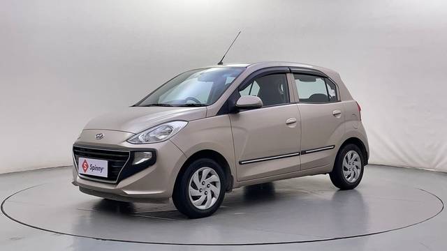 https://images10.gaadi.com/usedcar_image/4616262/original/57ffbde72d4ef4fbd78c7d2fcb61e8b5.JPG?imwidth=6400