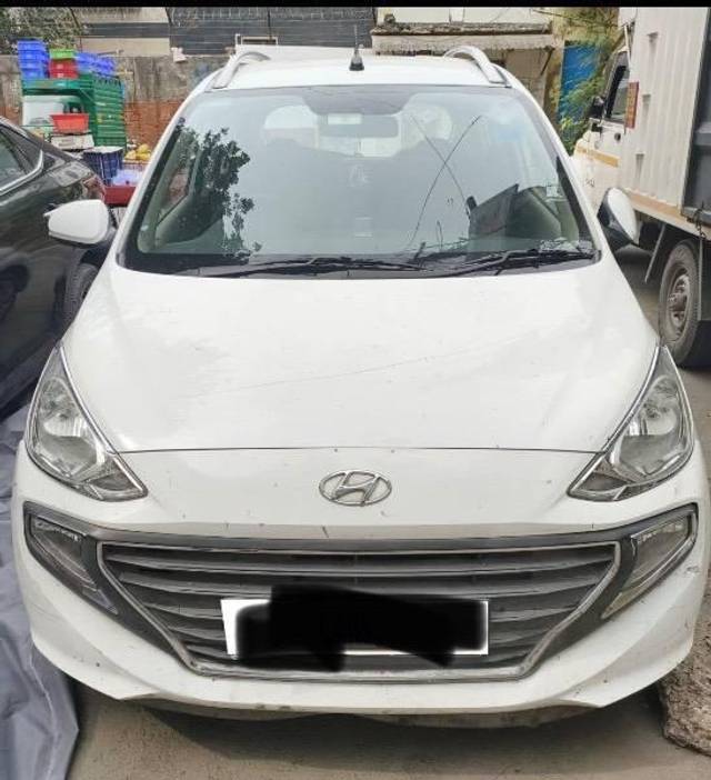 https://images10.gaadi.com/usedcar_image/4616279/original/processed_8f11e5c6-30d6-4073-ada8-11869246c921.jpeg?imwidth=6401