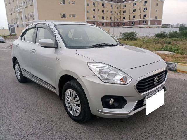 https://images10.gaadi.com/usedcar_image/4616281/original/processed_fdb0a5feeb1a857b2138e1f6a7105beb.jpg?imwidth=6400