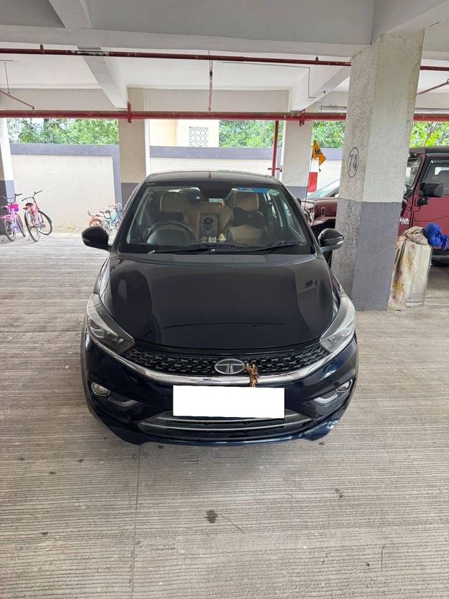 https://images10.gaadi.com/usedcar_image/4616286/original/processed_c247f261-73d5-47c1-ba8a-bacd50d8a1cd.jpg?imwidth=6400
