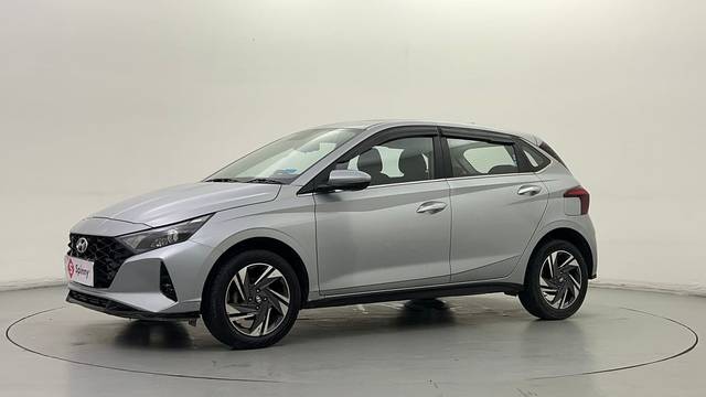 https://images10.gaadi.com/usedcar_image/4616307/original/5ece92b29963d8ed3feb9dd87a19daed.JPG?imwidth=6400