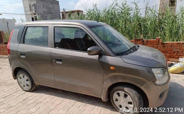 https://images10.gaadi.com/usedcar_image/4616310/original/processed_e863727c-a047-4a67-873e-0291796c12e0.jpg?imwidth=6401