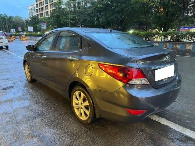 https://images10.gaadi.com/usedcar_image/4616317/original/processed_f4aceb3c-2abc-4ddf-9806-96cf9adcc3a1.jpeg?imwidth=6402