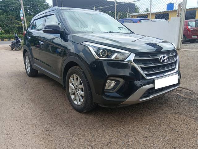 https://images10.gaadi.com/usedcar_image/4616319/original/processed_9509abf9c79c93b07fb7b2321941bc7a.jpg?imwidth=6400