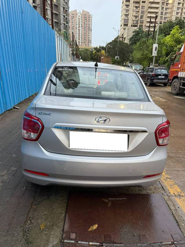 https://images10.gaadi.com/usedcar_image/4616357/original/processed_331d2a29-dad9-4bf7-a965-1ad6fdda9156.jpg?imwidth=6400