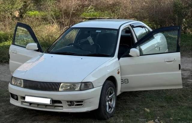 https://images10.gaadi.com/usedcar_image/4616379/original/processed_048d55a0-bd8e-4239-aa21-be5a9338d4f2.jpg?imwidth=6400