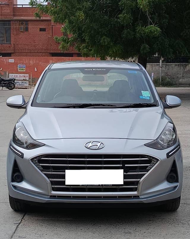 https://images10.gaadi.com/usedcar_image/4616413/original/processed_9eb878e1-0eb4-47a9-8298-3e4fda9f2acb.jpg?imwidth=6400