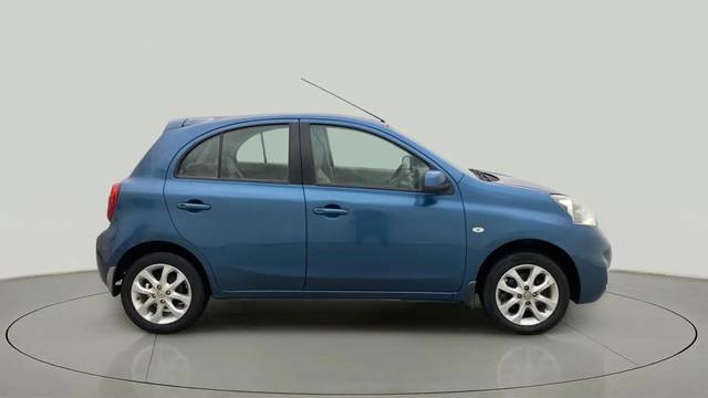 https://images10.gaadi.com/usedcar_image/4616423/original/88f777fce61630dc12c9bff262b0c8b5.jpg?imwidth=6400