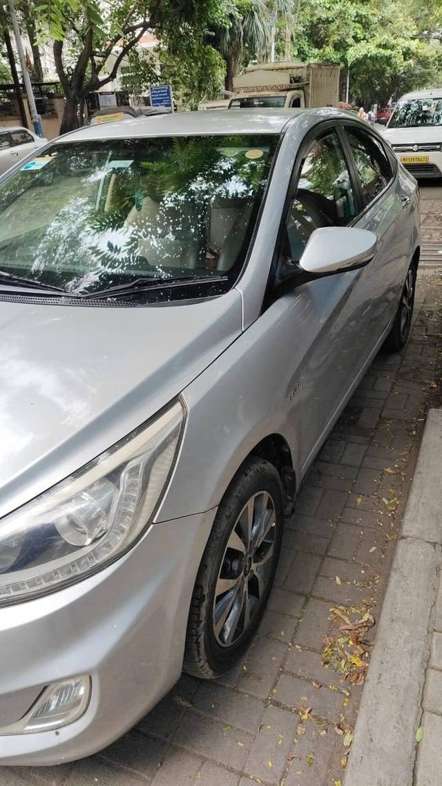 https://images10.gaadi.com/usedcar_image/4616466/original/processed_3dbf9b2d-0b65-4620-934f-dc91dbdeb44b.jpg?imwidth=6402