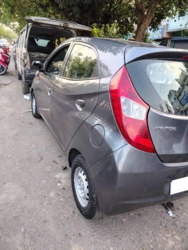 https://images10.gaadi.com/usedcar_image/4616494/original/processed_74984886-ac8c-4c1b-b9d5-0faf91e7ffbf.jpeg?imwidth=6402