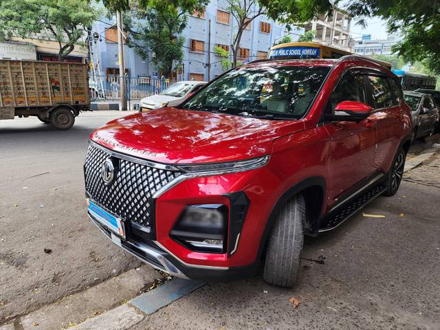 https://images10.gaadi.com/usedcar_image/4616592/original/processed_0fdf39ca7de981c2684f25ce0f2c3262.jpg?imwidth=6400