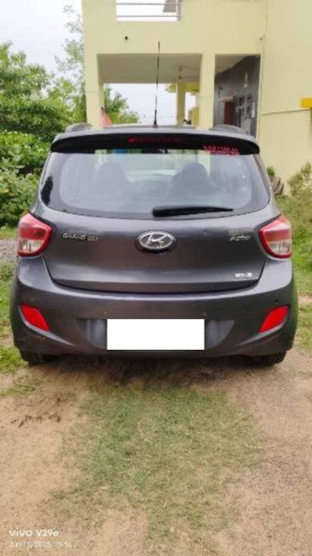 https://images10.gaadi.com/usedcar_image/4616688/original/processed_b09db903-a418-4c79-9b78-3f985c3ea579.jpg?imwidth=6402