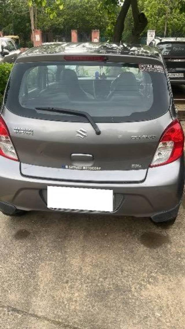 https://images10.gaadi.com/usedcar_image/4616736/original/processed_8a350b87-5b0c-4c51-8505-3a2813108f38.jpeg?imwidth=6401