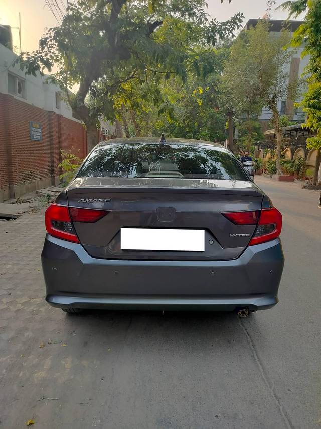https://images10.gaadi.com/usedcar_image/4616758/original/processed_4d37b76163af7495462e10d3bd124dd4.jpg?imwidth=6402
