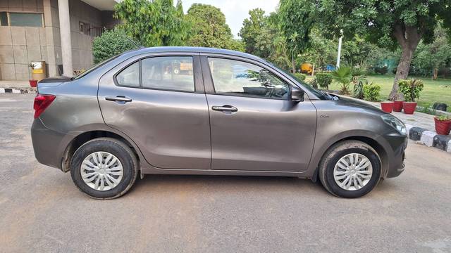 https://images10.gaadi.com/usedcar_image/4616762/original/processed_30bccf855ff13160b58f724cb6093b93.jpg?imwidth=6401