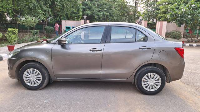https://images10.gaadi.com/usedcar_image/4616762/original/processed_48a5c3990b393ac0c596418740ca8c27.jpg?imwidth=6402