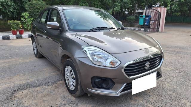 https://images10.gaadi.com/usedcar_image/4616762/original/processed_728d420c6a2b7d2d681d6a25dd737741.jpg?imwidth=6400